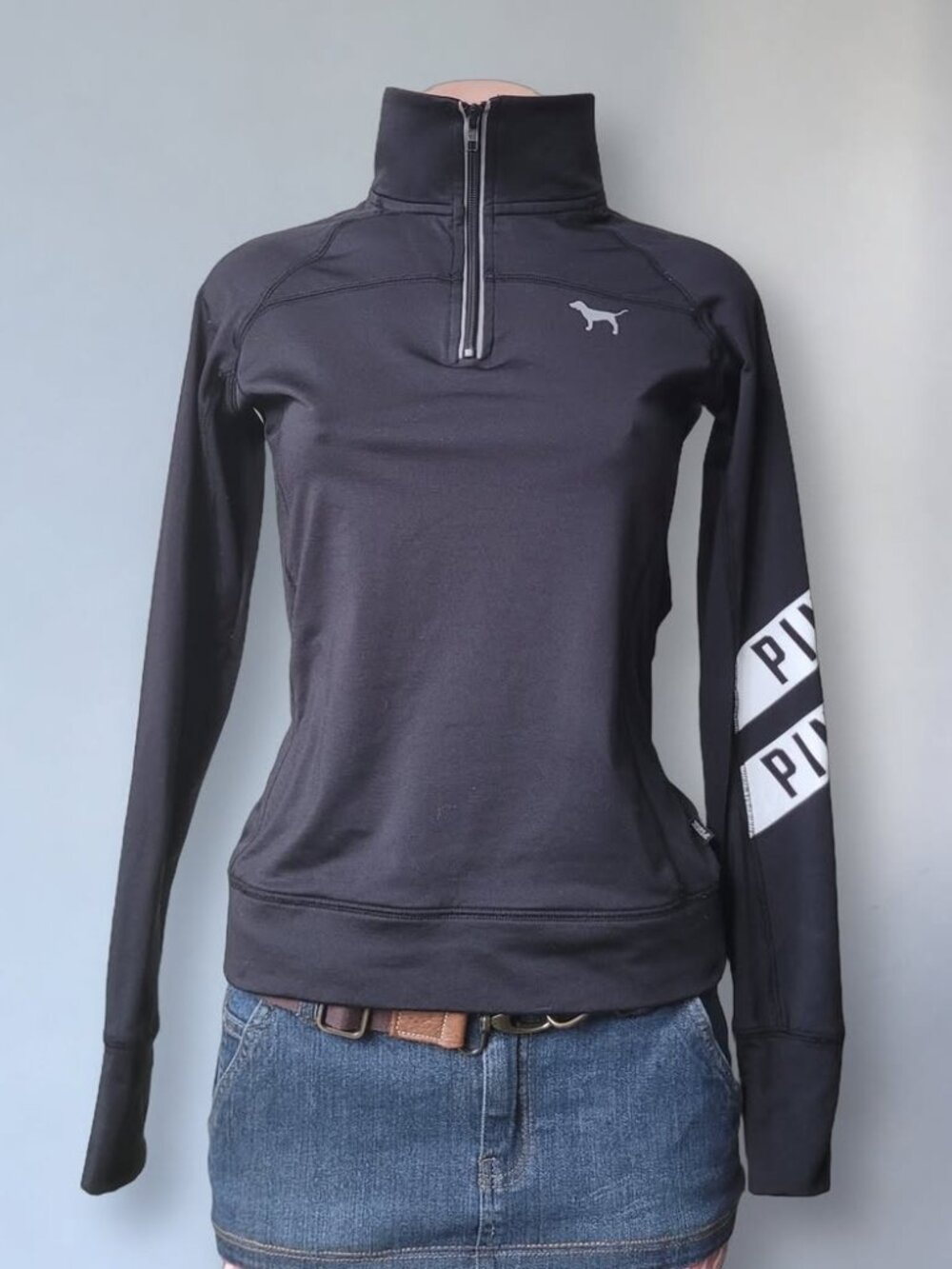 Victoria's Secret Fitted Slim Half Zip Athleisure Top Black (CS)